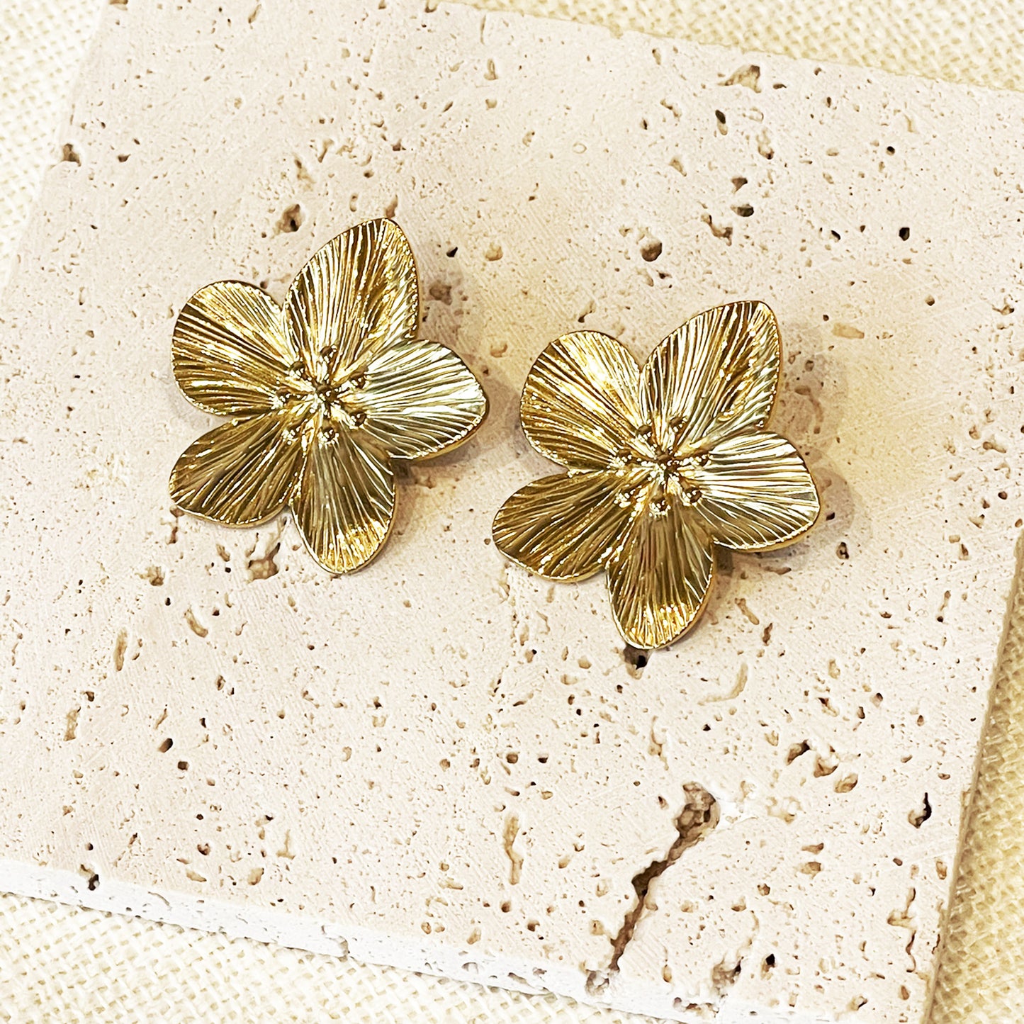Gold Flower Studs Earrings