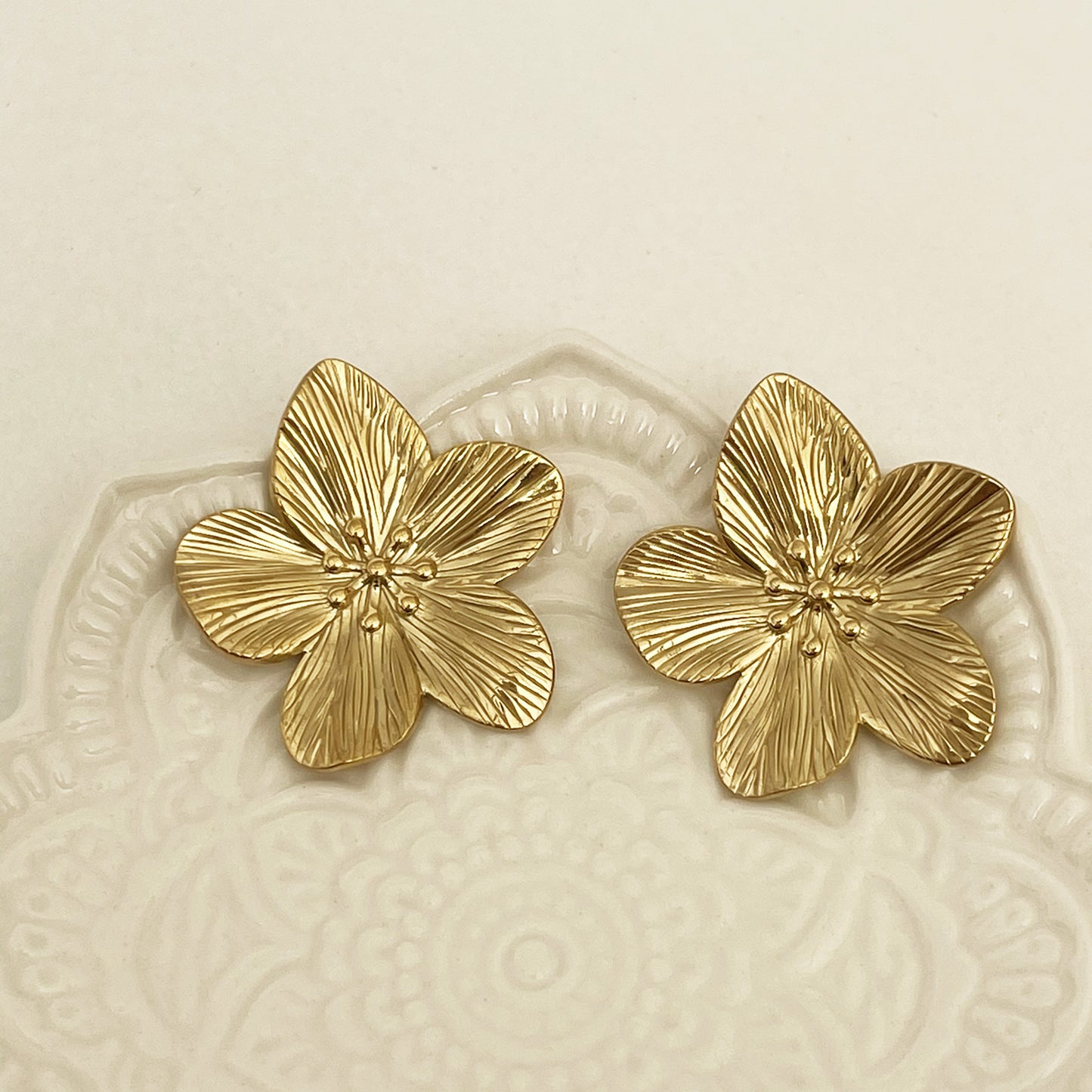 Gold Flower Studs Earrings