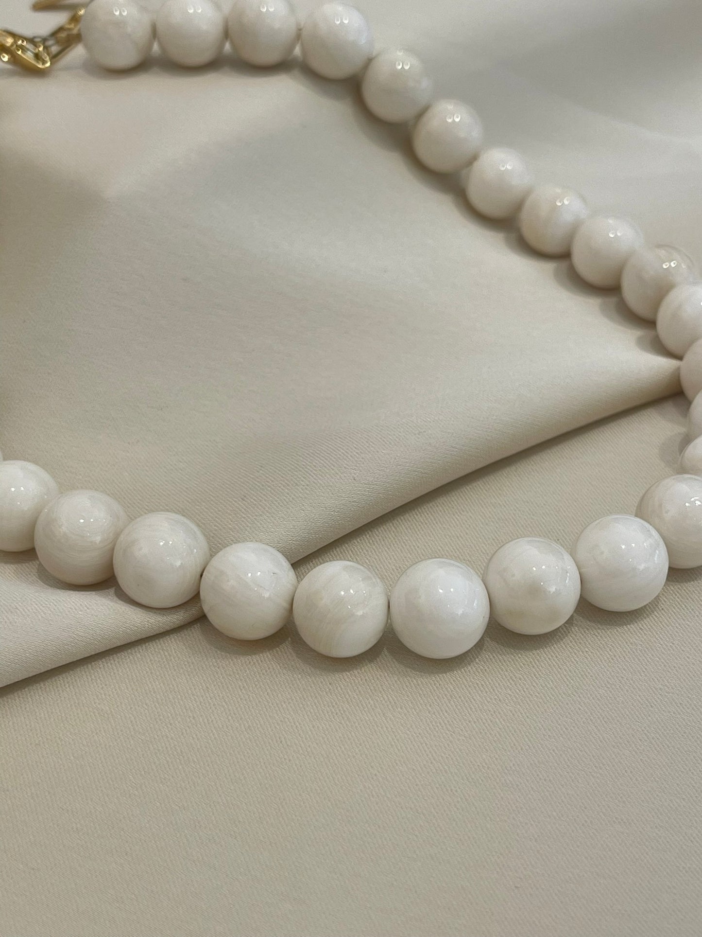 Ivory Jade Bead Neacklace
