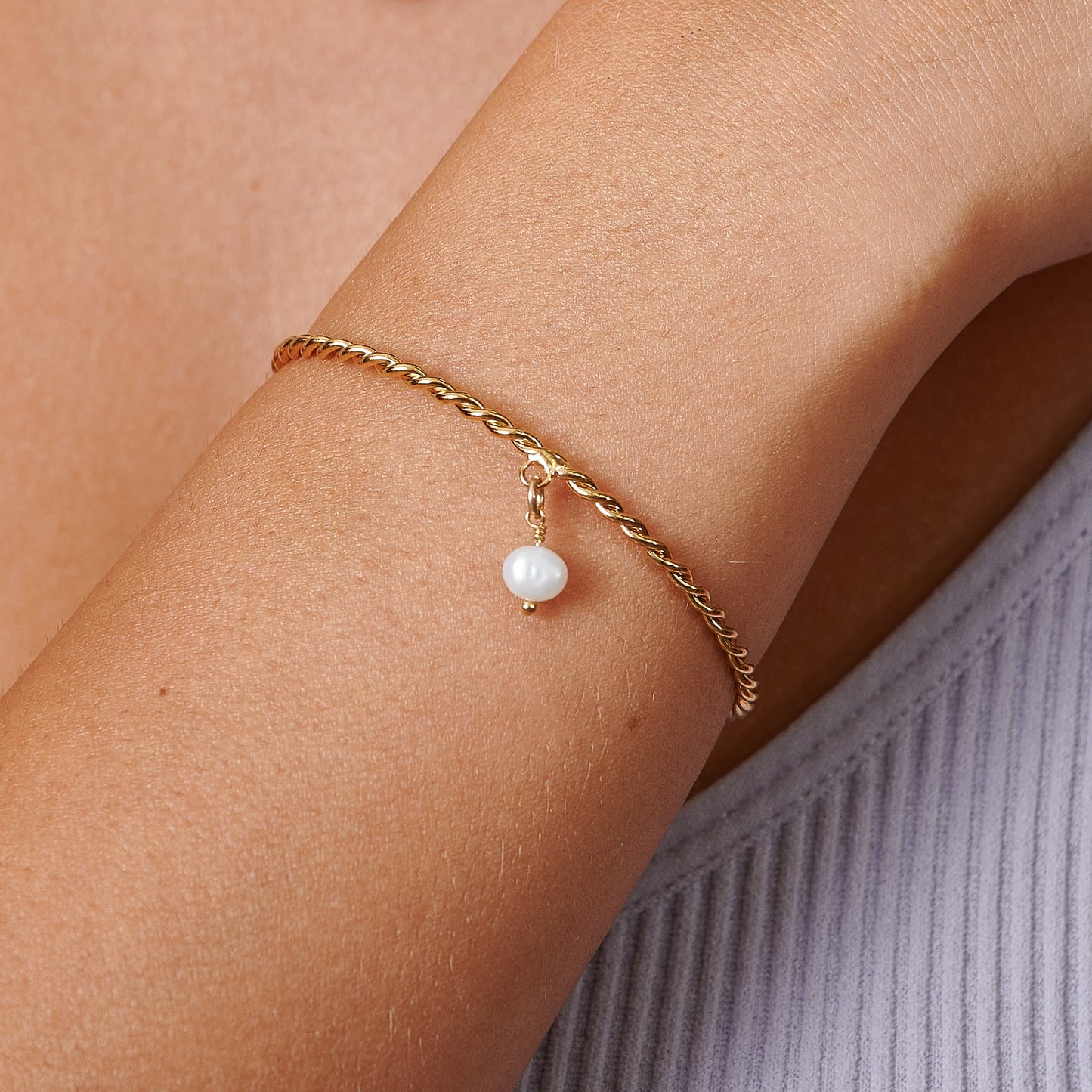 Dainty Pearl Cuff Bracelet - HLcollection - Handmade Gold and Silver Jewelry