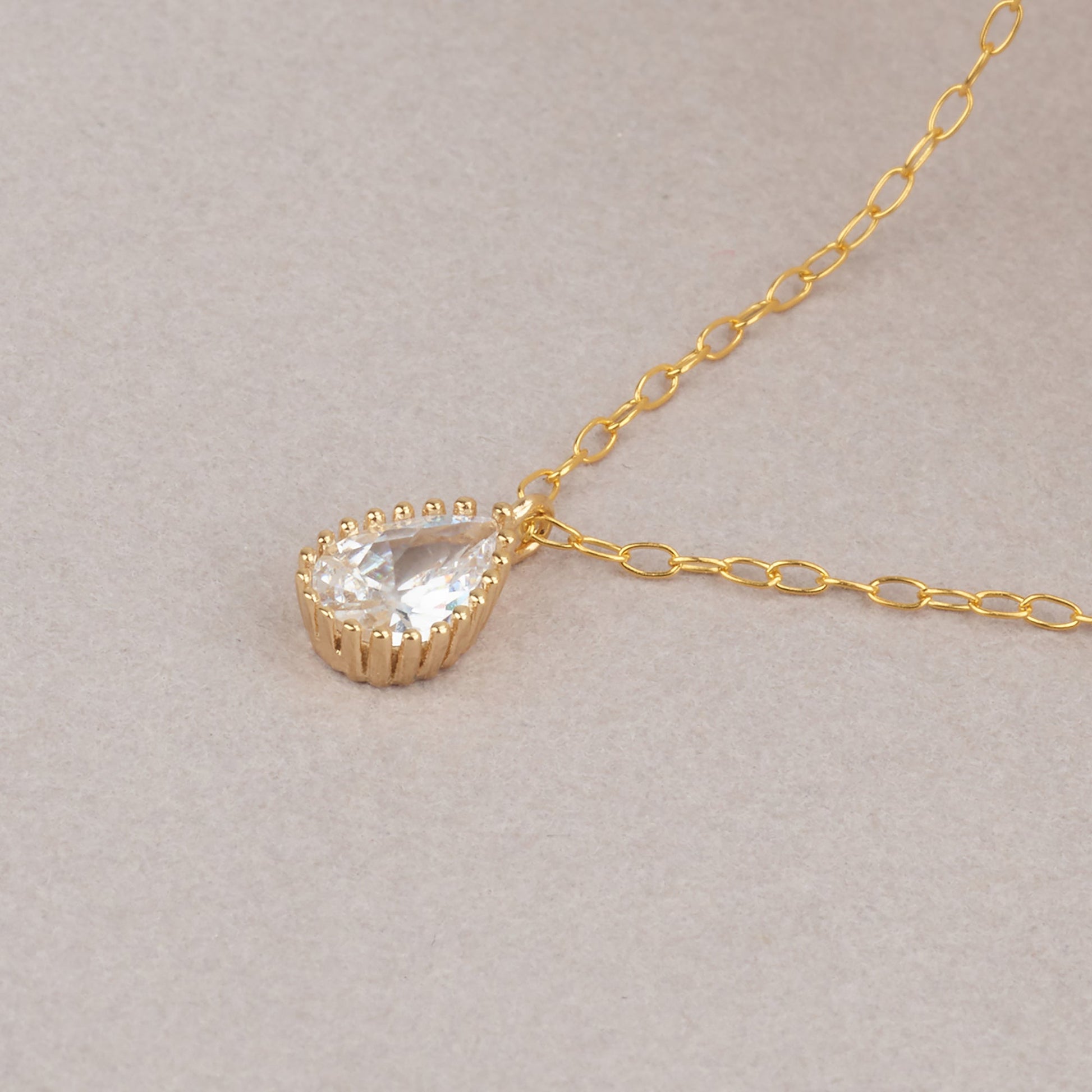 Delicate CZ Drop Necklace - HLcollection - Handmade Gold and Silver Jewelry