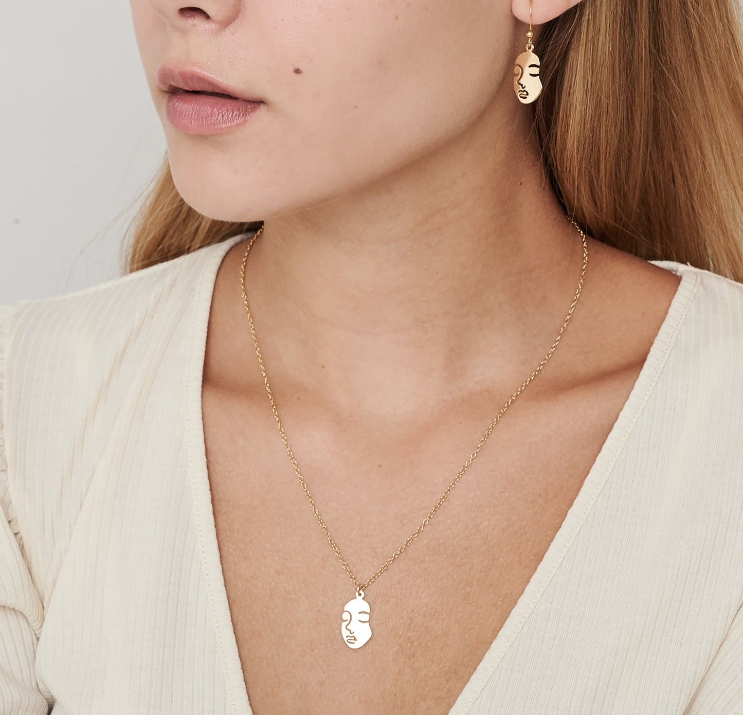 Gold Face Necklace - HLcollection - Handmade Gold and Silver Jewelry