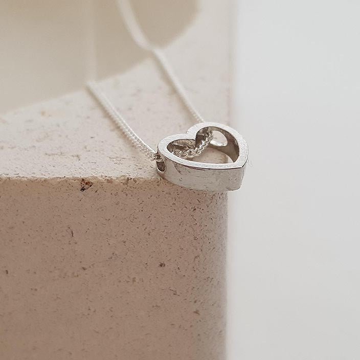 Gold Heart Necklace - HLcollection - Handmade Gold and Silver Jewelry
