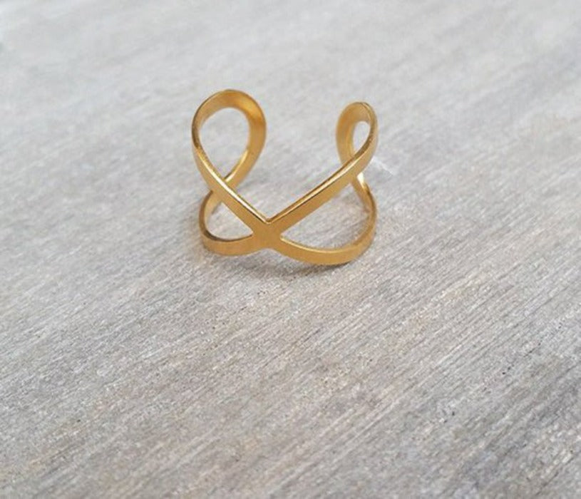 Gold Infinity Ring - HLcollection - Handmade Gold and Silver Jewelry