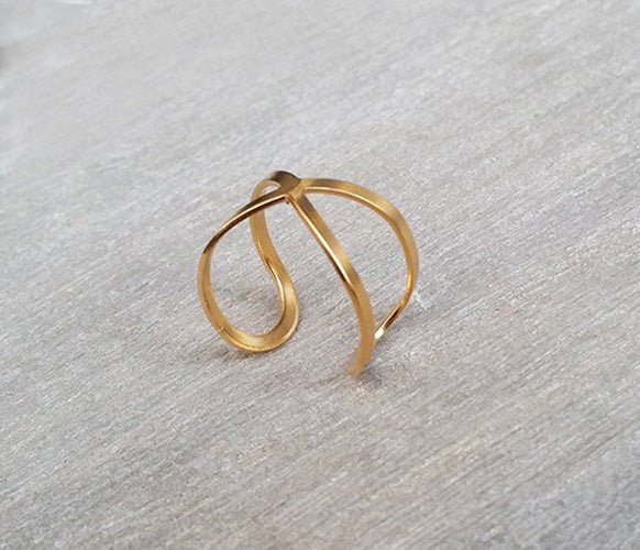 Gold Infinity Ring - HLcollection - Handmade Gold and Silver Jewelry