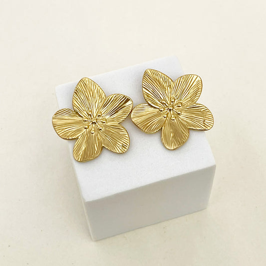 Gold Flower Studs Earrings