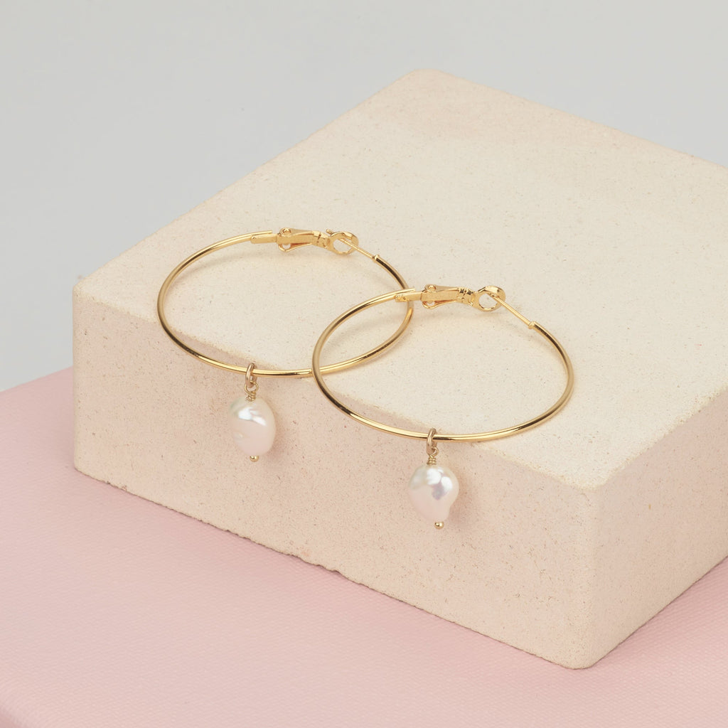 Freshwater Pearl Hoop Earrings - HLcollection - Handmade Gold and Silver Jewelry