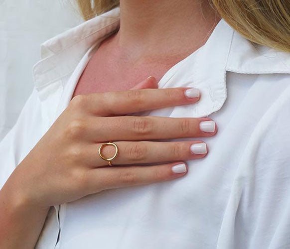 Geometric Gold Ring - Triangle or Circle Ring - HLcollection - Handmade Gold and Silver Jewelry