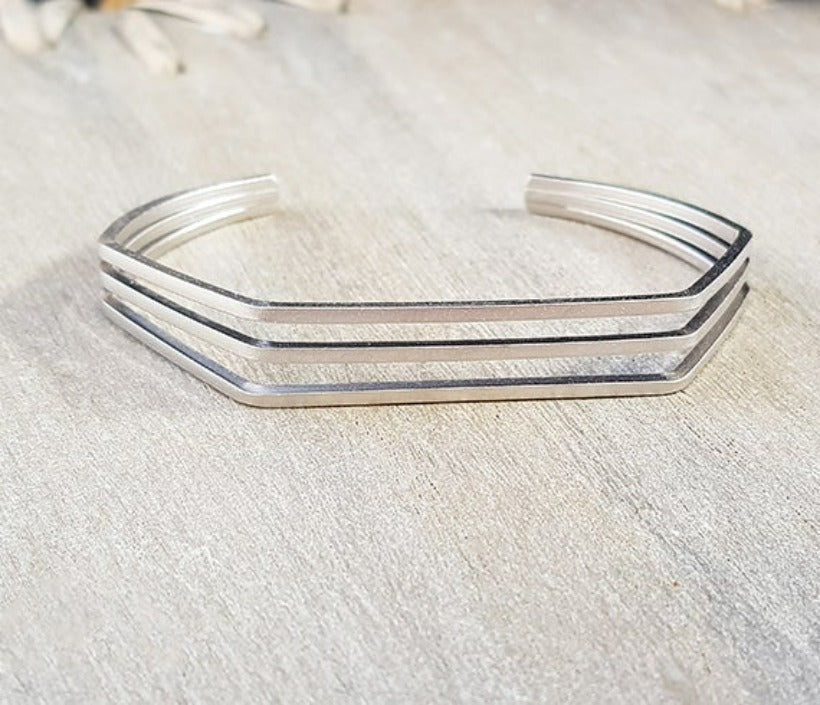 Geometric Open Cuff Bracelet - HLcollection - Handmade Gold and Silver Jewelry