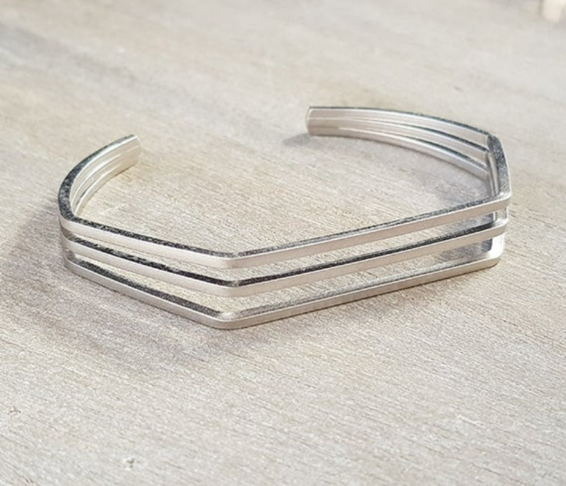 Geometric Open Cuff Bracelet - HLcollection - Handmade Gold and Silver Jewelry