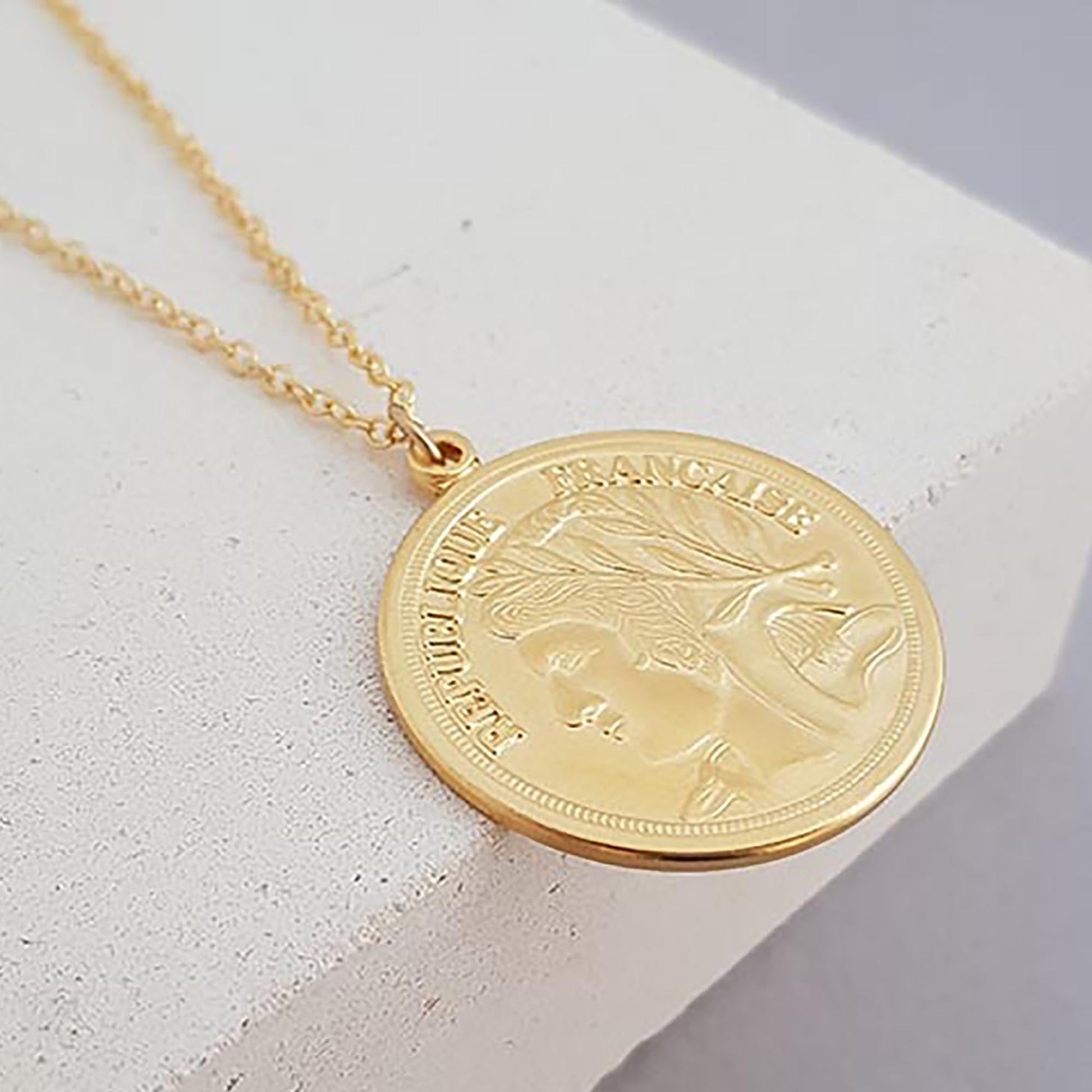 Gold Coin Long Necklace - HLcollection - Handmade Gold and Silver Jewelry