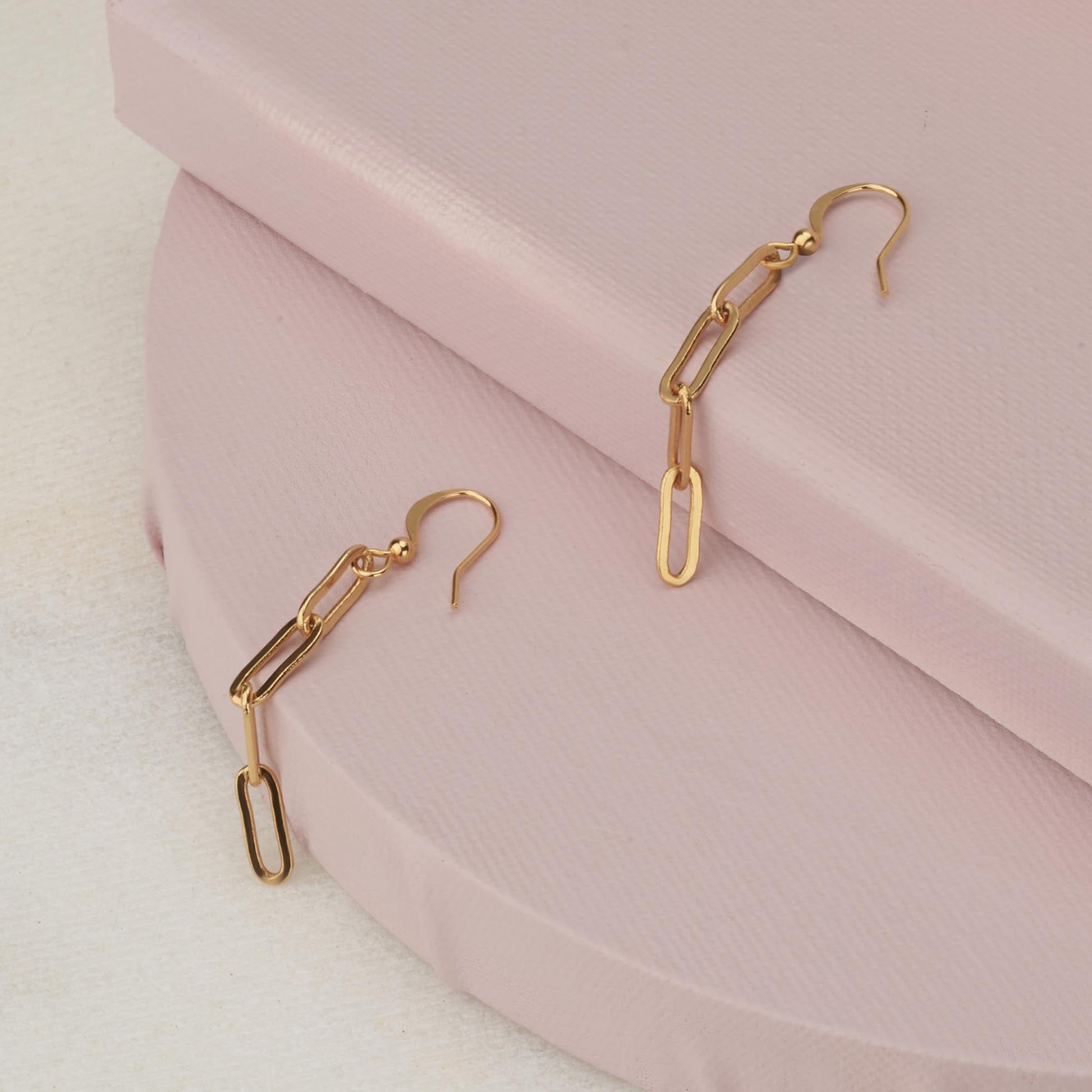 Gold Drop Chain Earrings - HLcollection - Handmade Gold and Silver Jewelry