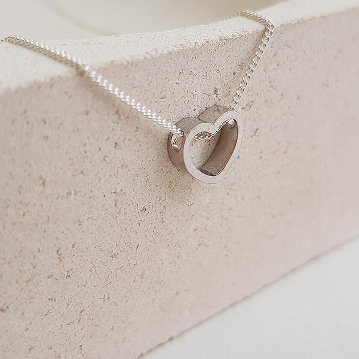 Gold Heart Necklace - HLcollection - Handmade Gold and Silver Jewelry